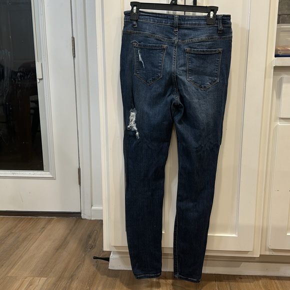 Women’s Encore size 9 jeans in excellent condition. - Picture 3 of 3